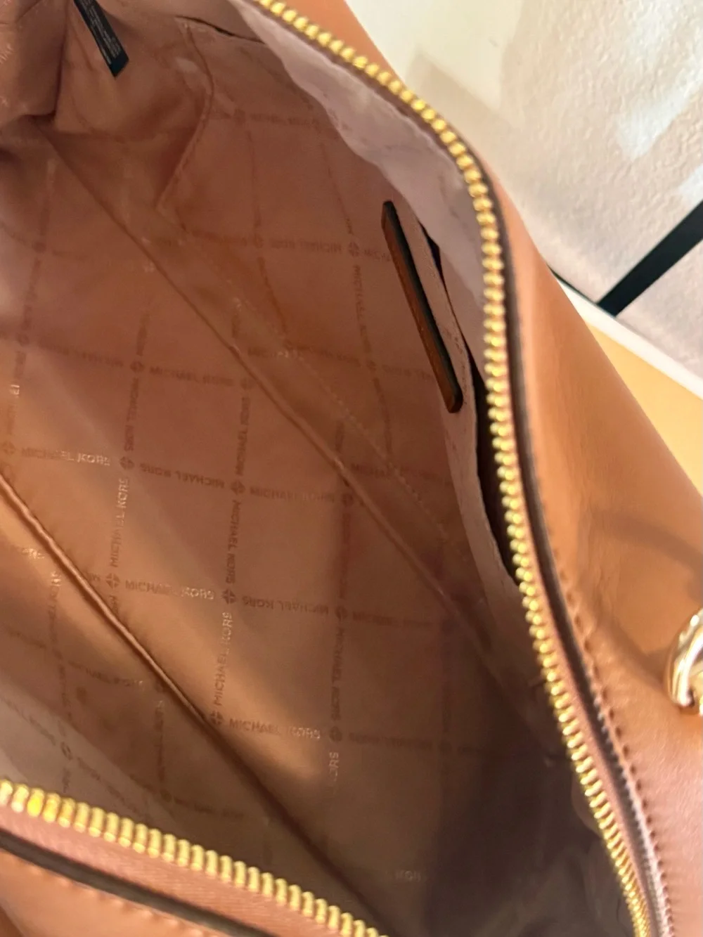 Michael Kors Medium Top‑Zip Satchel – Vanilla/Acorn Logo